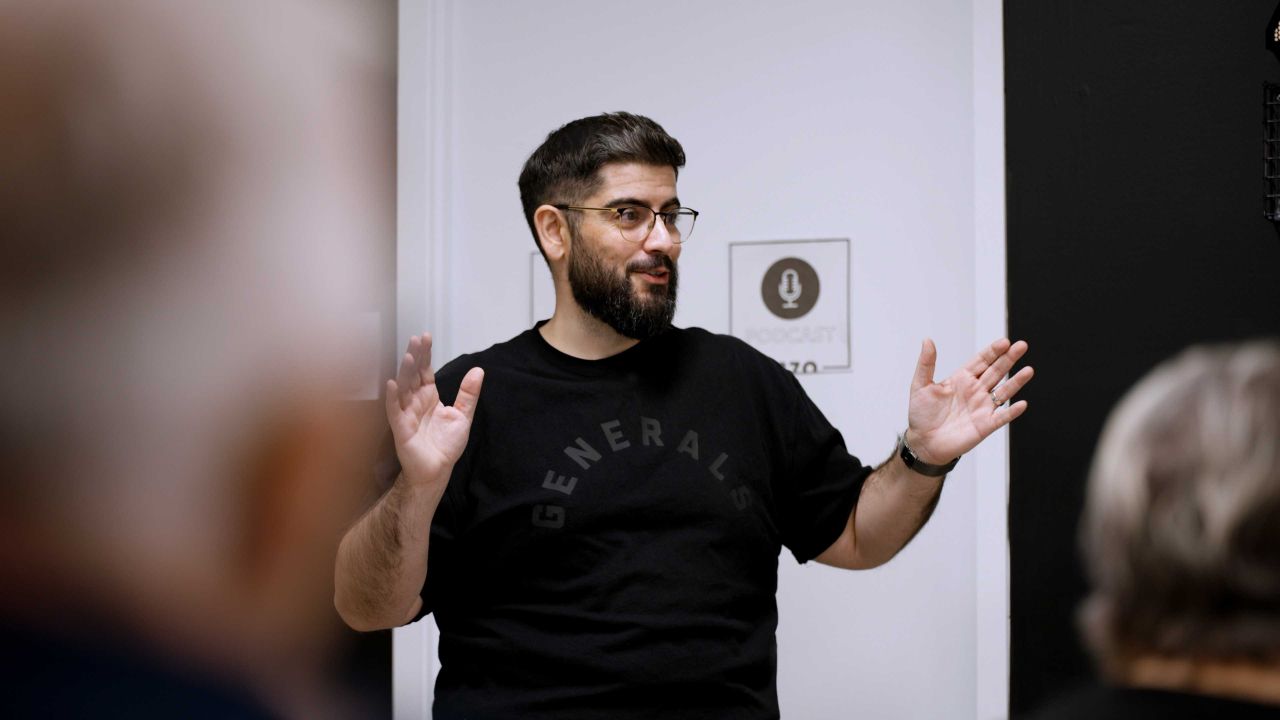 Angelo Saliba presenting an AI workshop at the Bang Media studio in Cairns